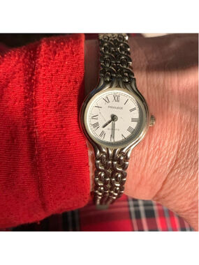 Womens Privilege wrist watch silver white metal